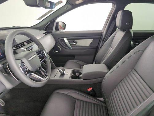 2025 Land Rover Discovery Sport Dynamic SE