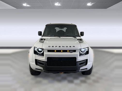 Borasco Grey 2026 Land Rover Defender P635 OCTA