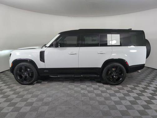 2025 Land Rover Defender V8