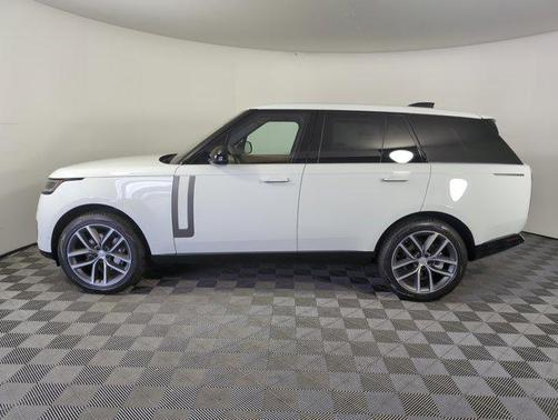 2025 Land Rover Range Rover P400 SE