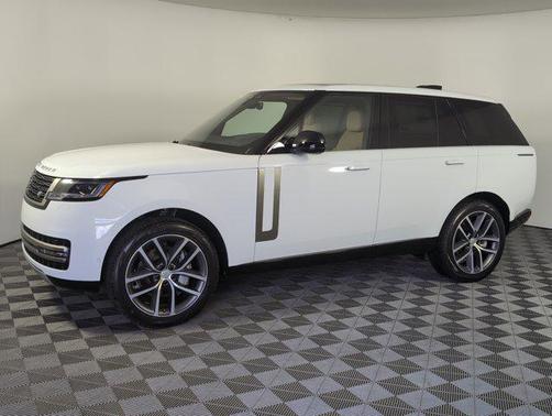 2025 Land Rover Range Rover P400 SE