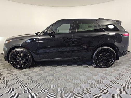 2025 Land Rover Range Rover Sport SE