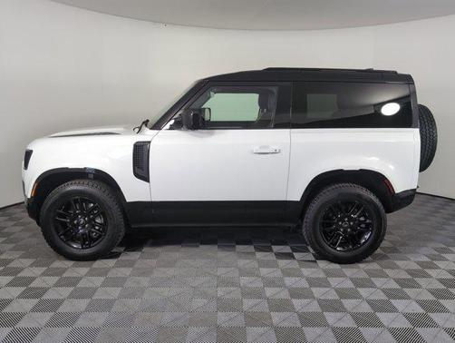 2024 Land Rover Defender 90 P400 X-Dynamic SE