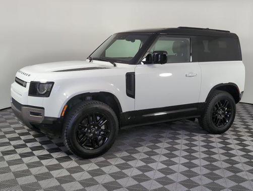 2024 Land Rover Defender 90 P400 X-Dynamic SE
