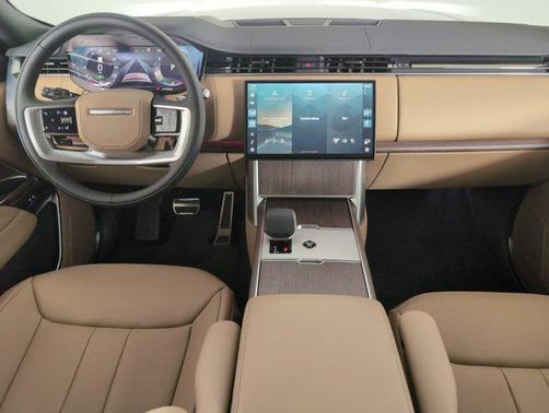 2025 Land Rover Range Rover P400 SE