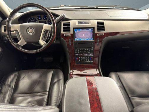 2008 Cadillac Escalade Base