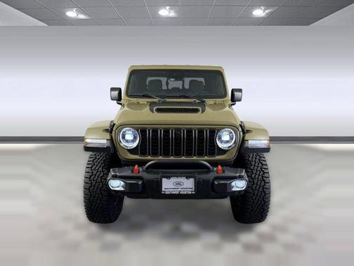 41 2025 Jeep Gladiator Mojave X