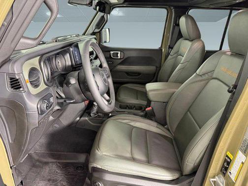 41 2025 Jeep Gladiator Mojave X