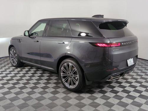 2025 Land Rover Range Rover Sport SE