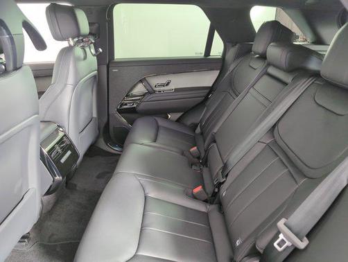 2025 Land Rover Range Rover Sport SE