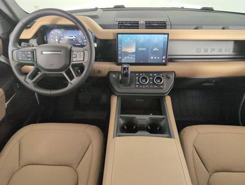 2025 Land Rover Defender 110 P400 X-Dynamic SE
