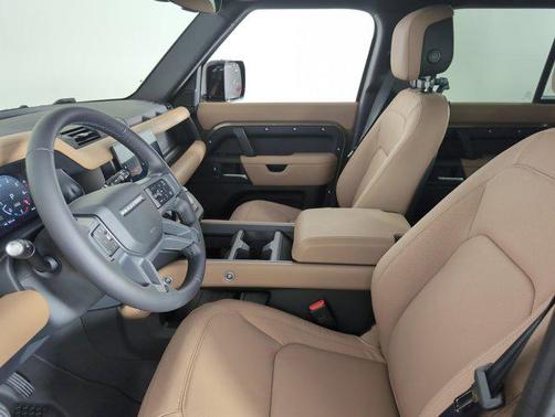 2025 Land Rover Defender 110 P400 X-Dynamic SE