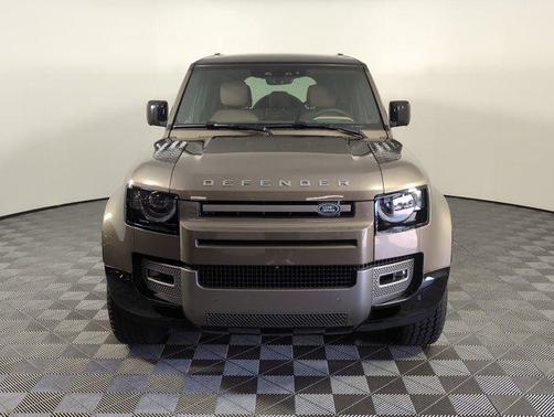 2025 Land Rover Defender 110 P400 X-Dynamic SE