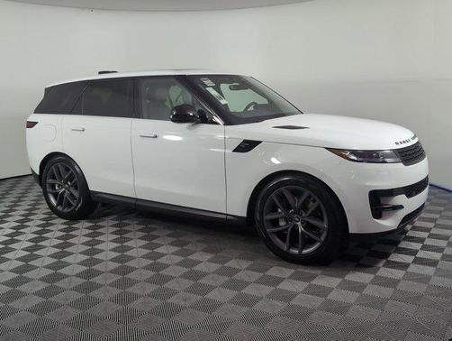 2025 Land Rover Range Rover Sport SE