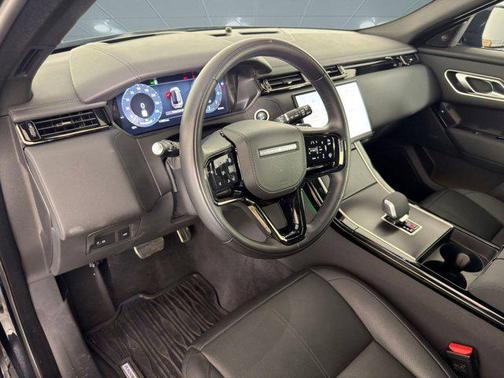 2026 Land Rover Range Rover Velar P400 Dynamic SE