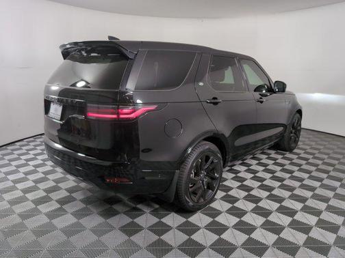 2025 Land Rover Discovery P360 Dynamic SE