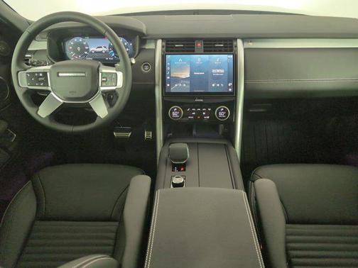 2025 Land Rover Discovery P360 Dynamic SE