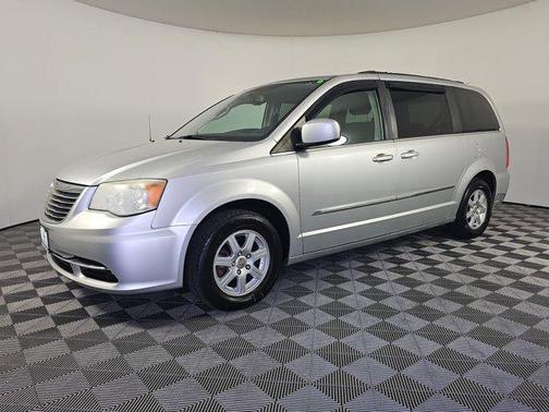 2012 Chrysler Town & Country Touring