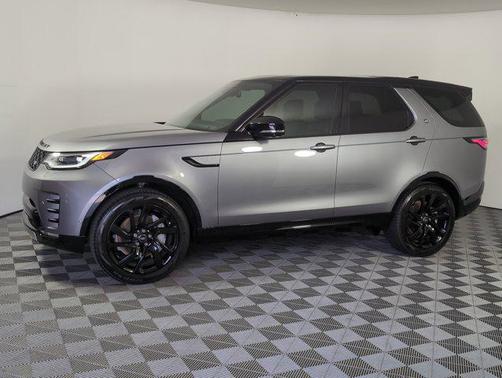 2025 Land Rover Discovery P300 Dynamic SE