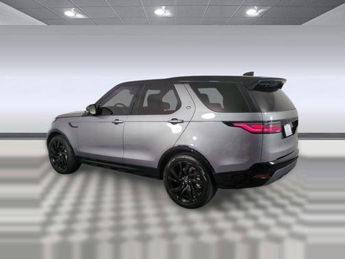 2025 Land Rover Discovery P300 Dynamic SE