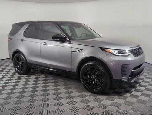 2025 Land Rover Discovery P300 Dynamic SE