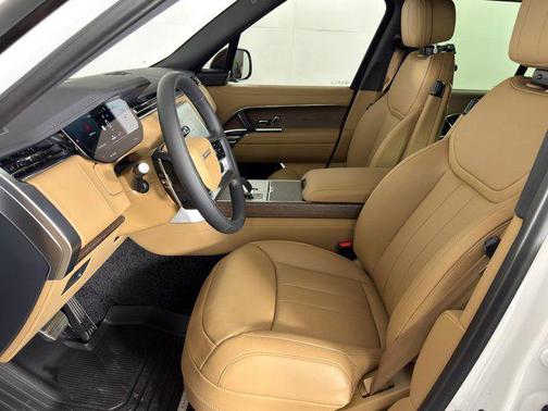 2026 Land Rover Range Rover P400 SE