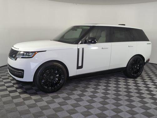 2025 Land Rover Range Rover P400 SE