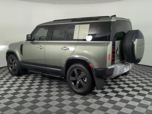 2025 Land Rover Defender 110 P300