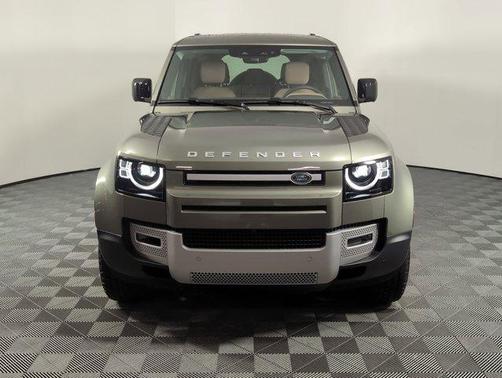 2025 Land Rover Defender 110 P300
