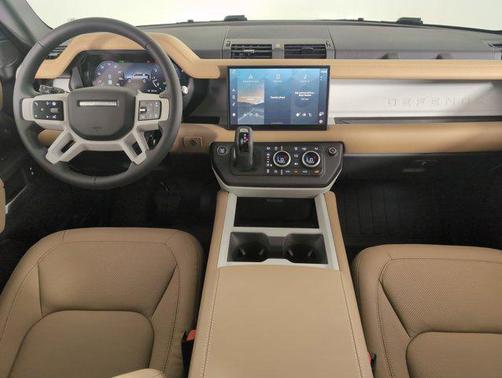 2025 Land Rover Defender 110 P300