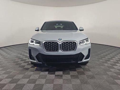 2022 BMW X4 xDrive30i