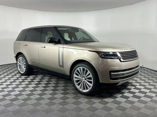 2025 Land Rover Range Rover P400 SE