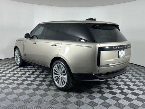 2025 Land Rover Range Rover P400 SE