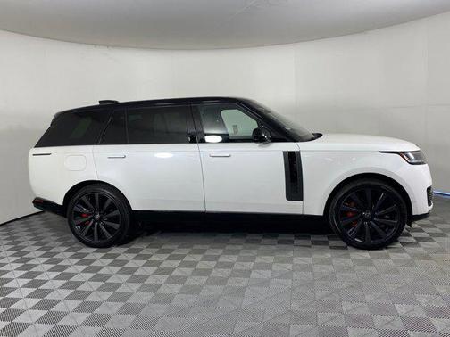 2023 Land Rover Range Rover SV
