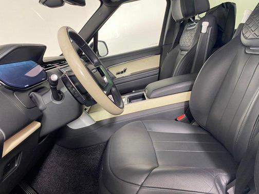 2023 Land Rover Range Rover SV