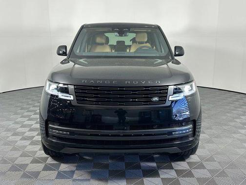 2026 Land Rover Range Rover P400 SE