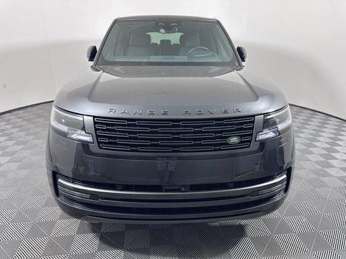 2025 Land Rover Range Rover P400 SE 7 Seat