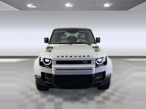 Borasco Grey Metallic 2026 Land Rover Defender P300 S