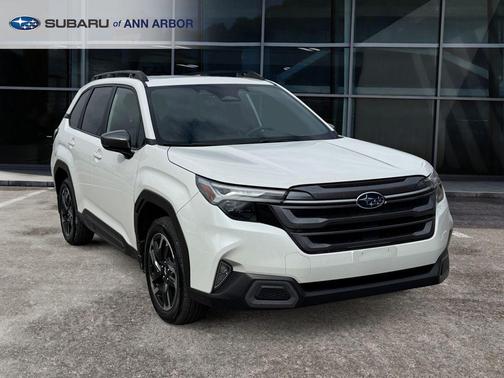 Crystal White Pearl 2025 Subaru Forester Limited