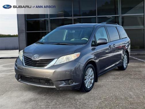 2012 Toyota Sienna LE