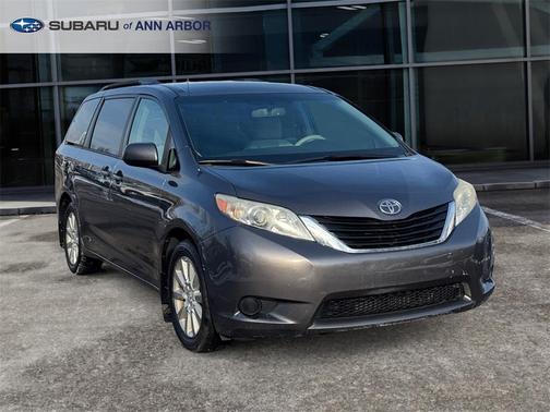 2012 Toyota Sienna LE