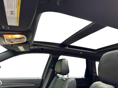 Pacific Blue Clearcoat 2021 Jeep Grand Cherokee Limited