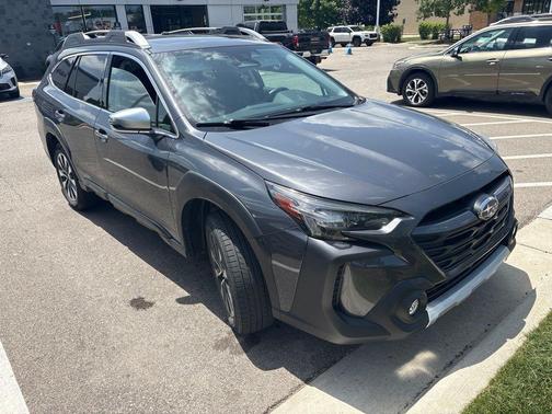 Magnetite Gray Metallic 2024 Subaru Outback Touring XT