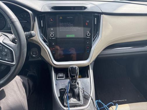 Crystal White Pearl 2023 Subaru Outback Limited XT