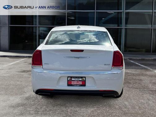 Bright White Clearcoat 2015 Chrysler 300 Limited