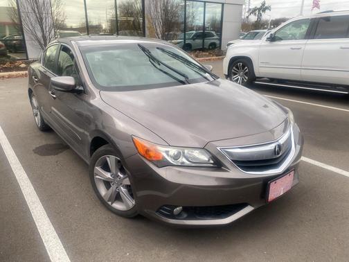 2014 Acura ILX 2.0L Technology
