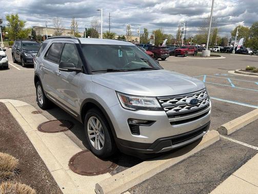 Ingot Silver 2019 Ford Explorer XLT