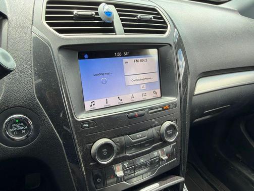 Ingot Silver 2019 Ford Explorer XLT