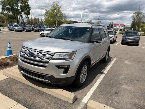Ingot Silver 2019 Ford Explorer XLT