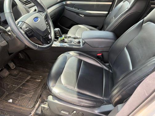 Ingot Silver 2019 Ford Explorer XLT